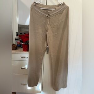 Women's Tan Pants